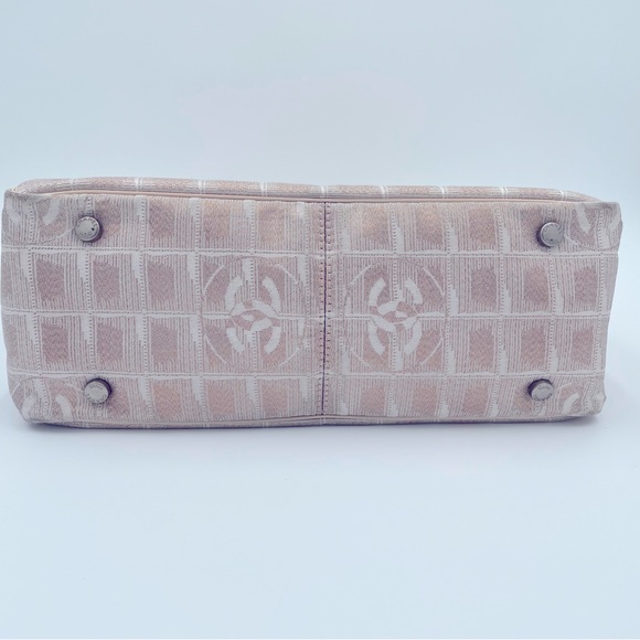 CHANEL Tote New Travel Line Shimmering Pink - Picture 2 of 11